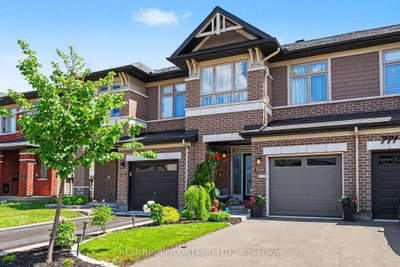769 Cairn Crescent