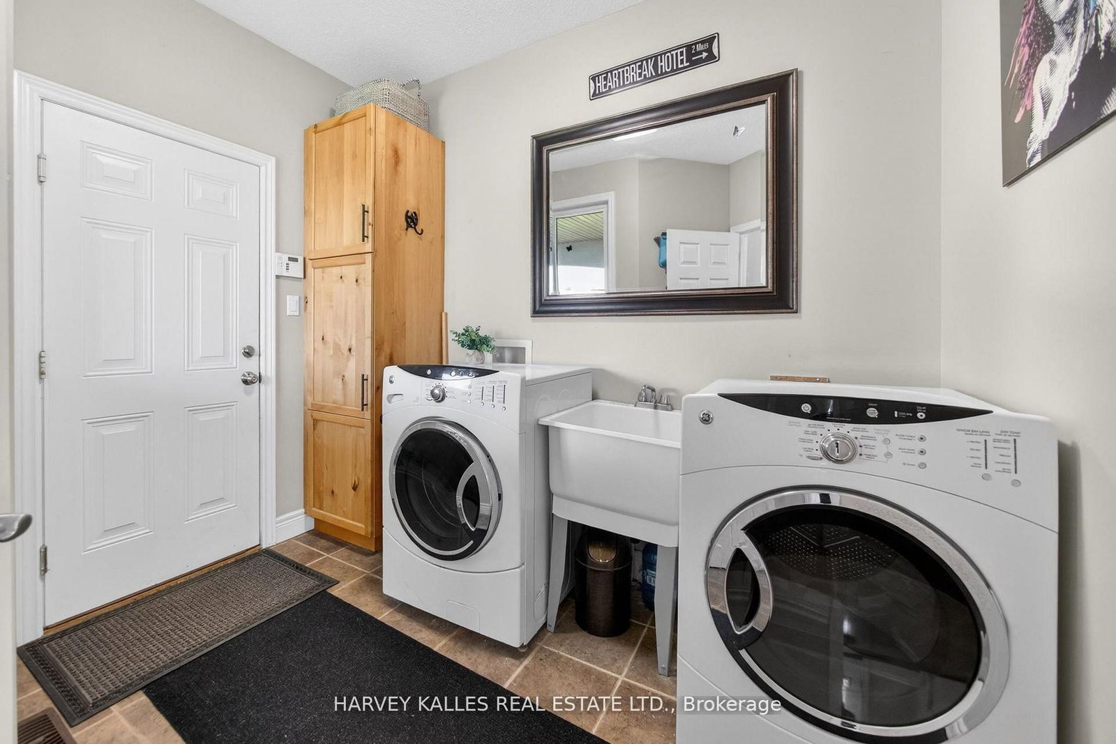 4933 N Eramosa Townline • Erin, ON photo 39