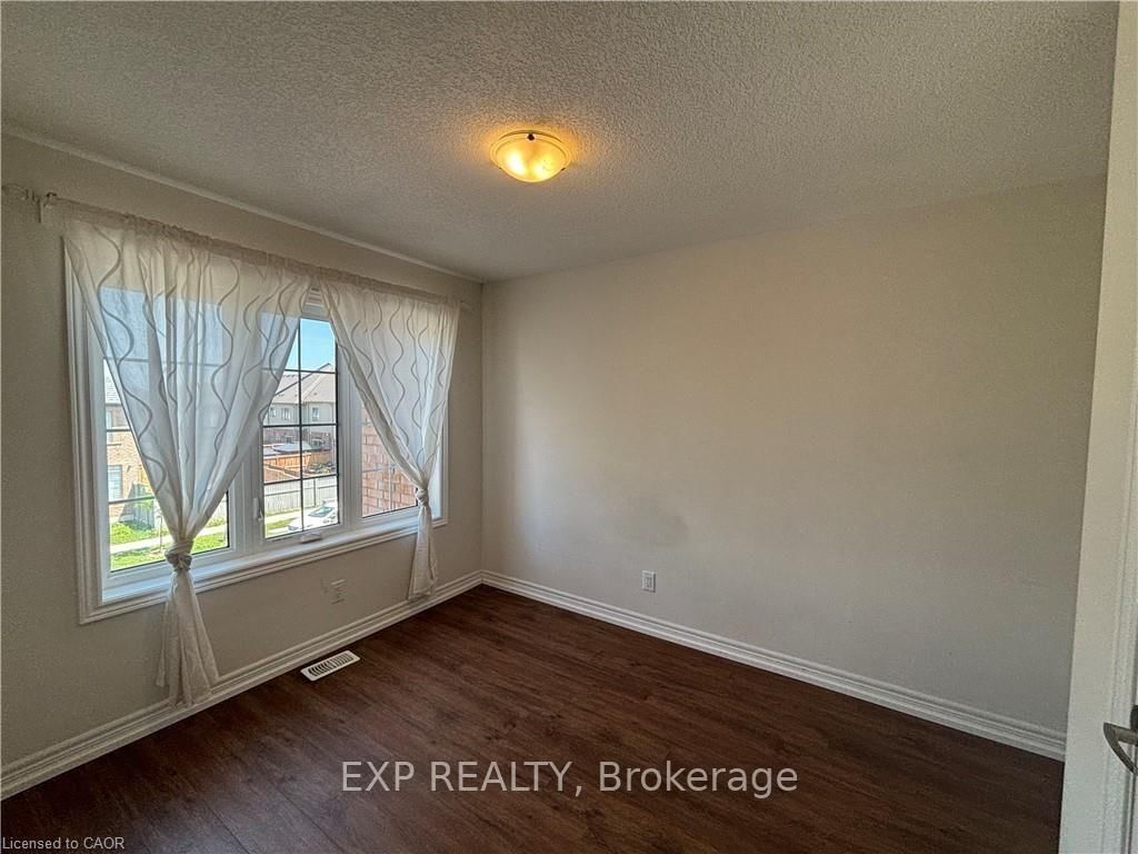 60 Reistwood Drive • Kitchener, ON photo 10