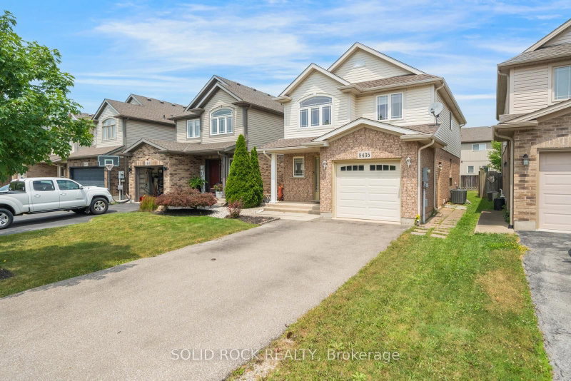 8435 Kelsey Crescent
