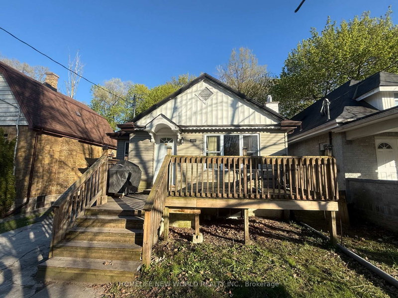 Lower level - 235 Bernard Avenue