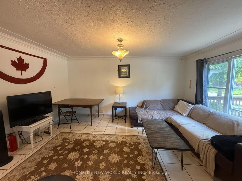 235 Bernard Ave photo 5