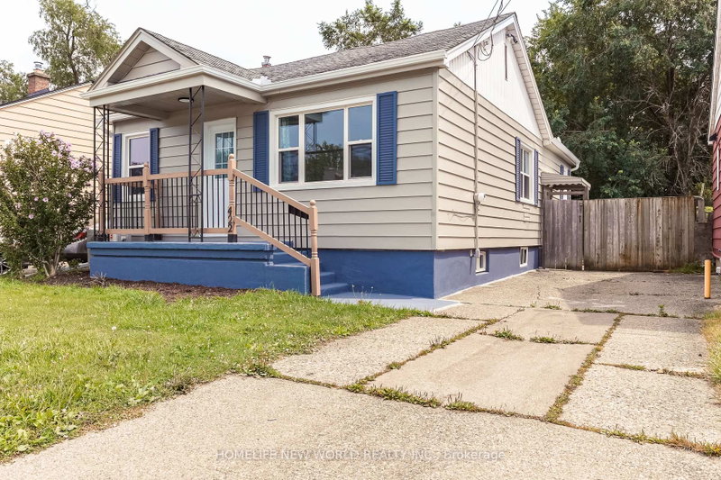 422 Welland Avenue