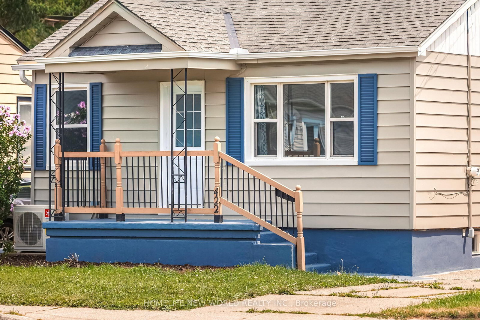 422 Welland Avenue • St. Catharines, ON photo 5