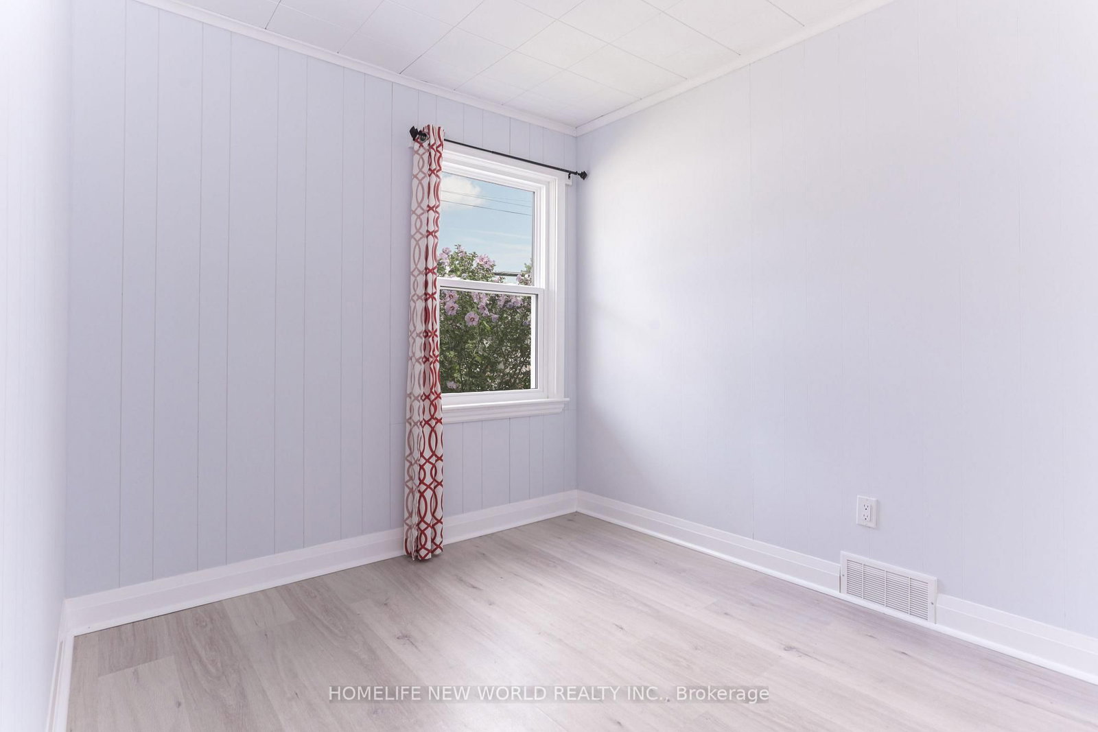 422 Welland Avenue • St. Catharines, ON photo 9