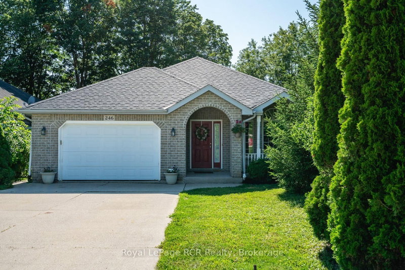 246 16th Avenue Crescent