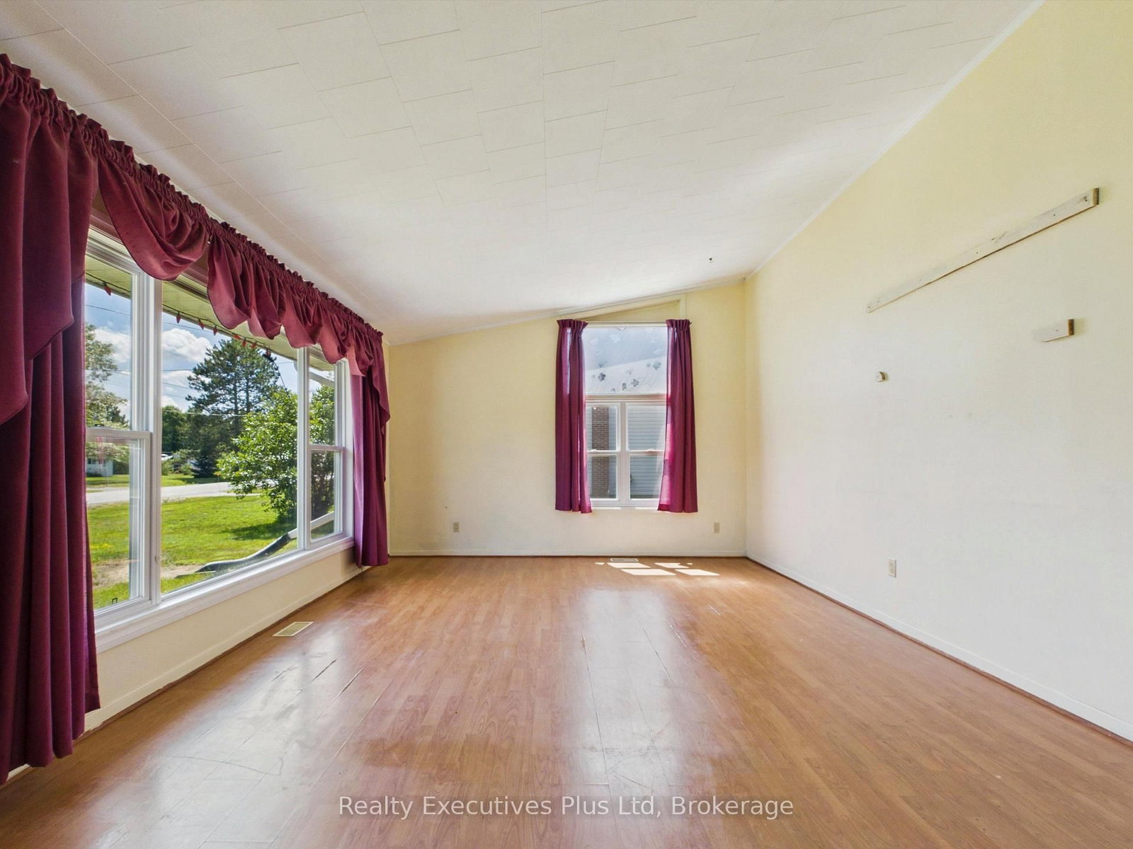106 Cheryl Crescent • Strong, ON photo 9