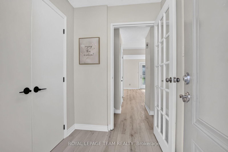 120 Mcclintock Way