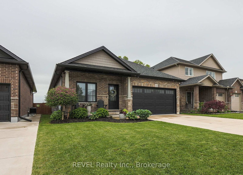 15 Willowbrook Drive