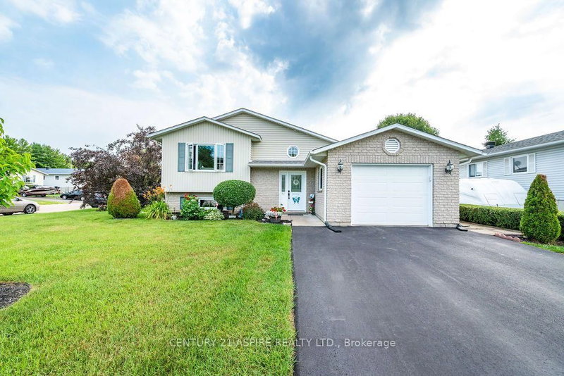 home for sale on 3 Highland Park Drive