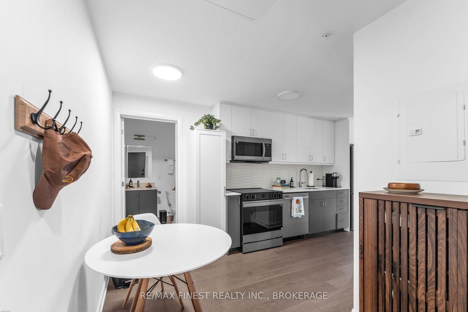 223 PRINCESS Street, Unit 801 - Photo 14