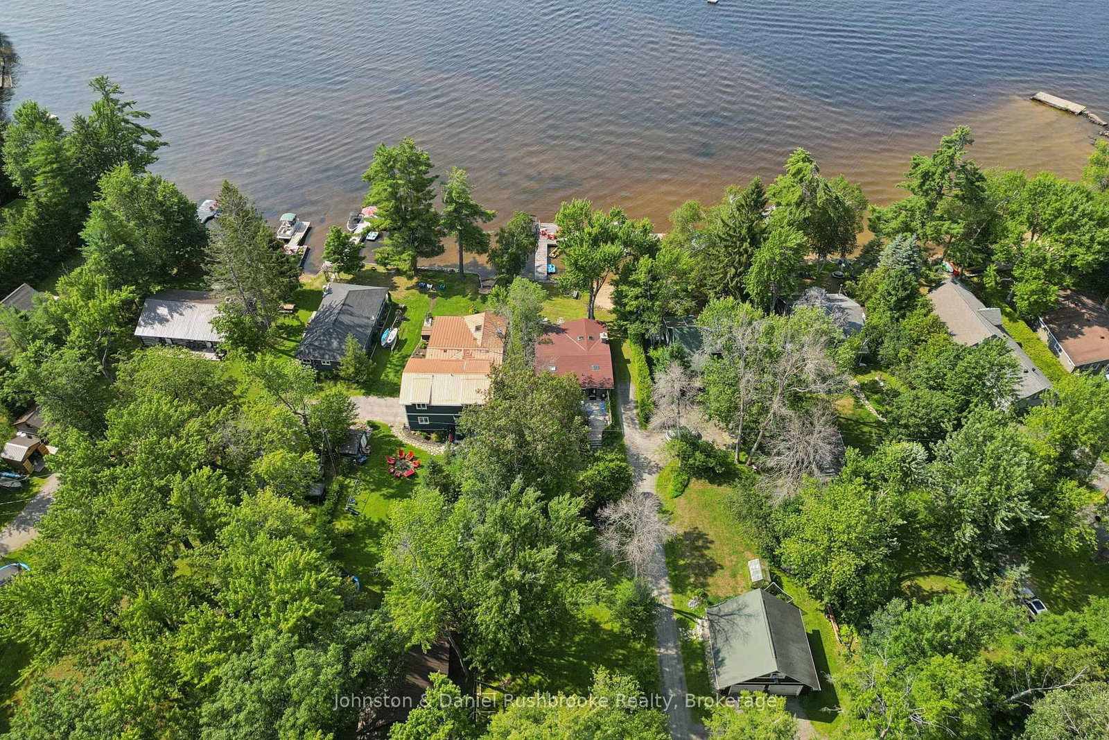 1046 W Golden Point Road • Bracebridge, ON photo 3