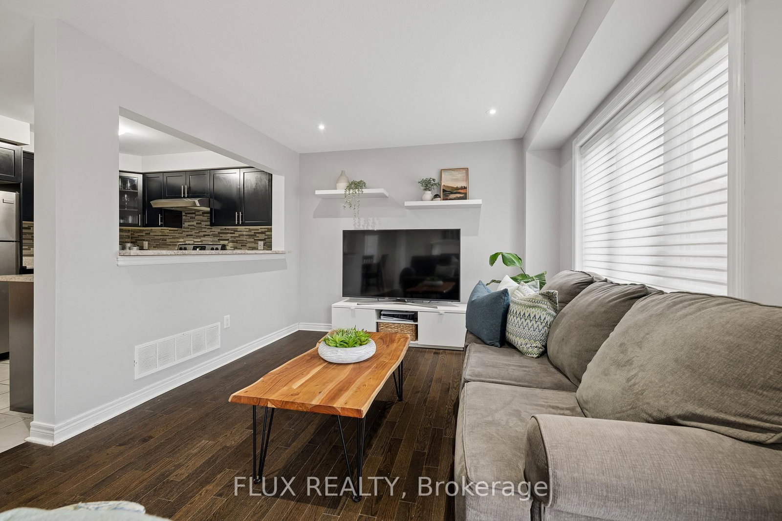 414 Thompson Street • Woodstock, ON photo 15