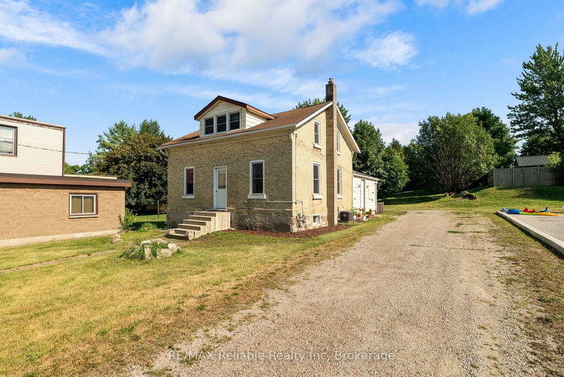 39 Main Street E