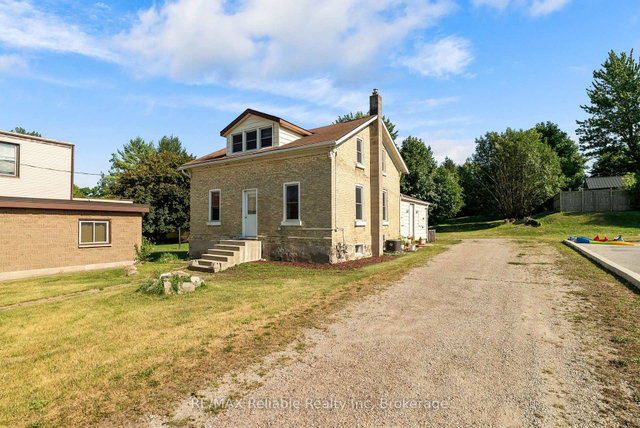39 Main Street E