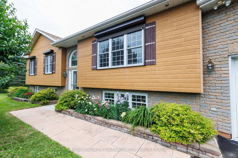 3213 Dornie Road