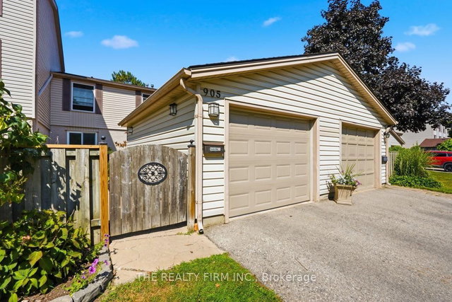 905 Dalhousie Drive
