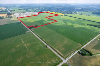 Farm for sale at 750 St Clair Street, Chatham-Kent, Ontario, N7M 5J7 - Chatham - MLS: X13608194
