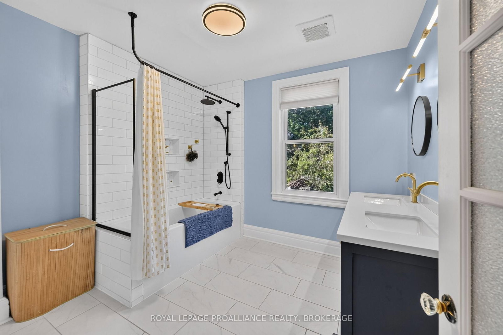 36 Livingston Avenue • Kingston, ON photo 17