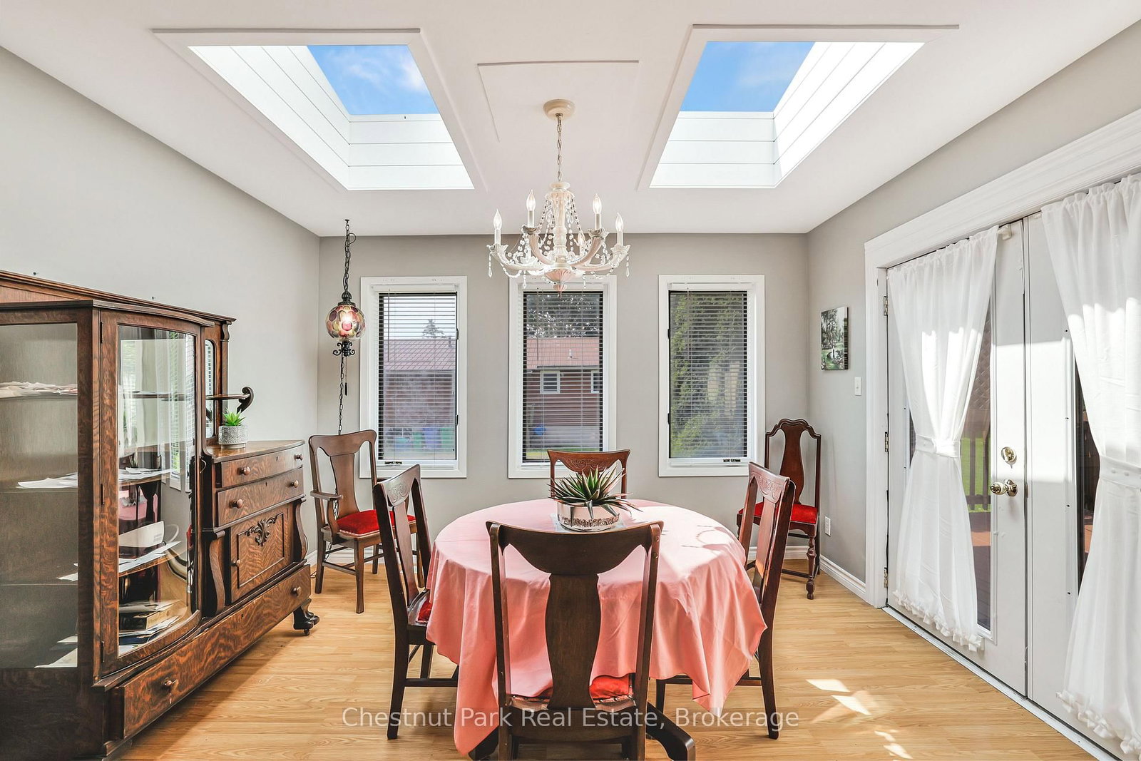 384 Urstadt Street • Georgian Bluffs, ON photo 13
