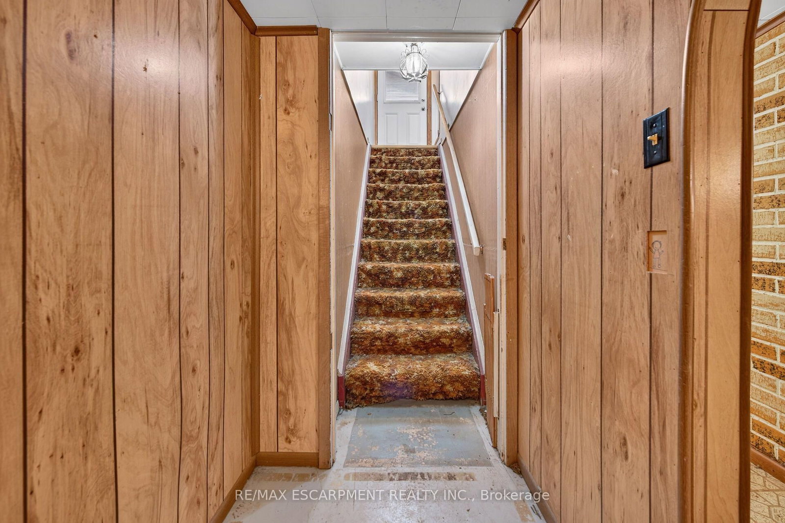 10 Tracey Road • St. Catharines, ON photo 31