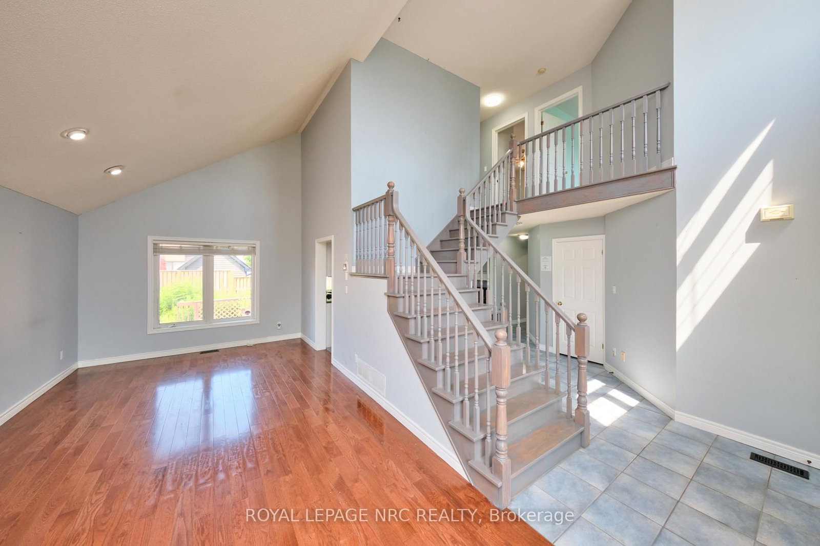 15 Creanona Boulevard • Hamilton, ON photo 10