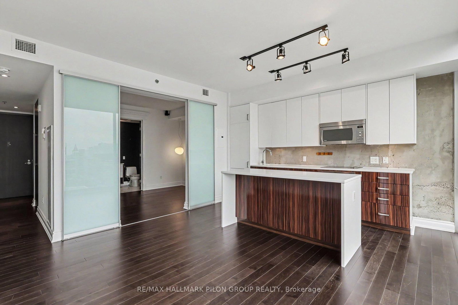 300 Lisgar Street • #1512 • Ottawa, ON photo 8