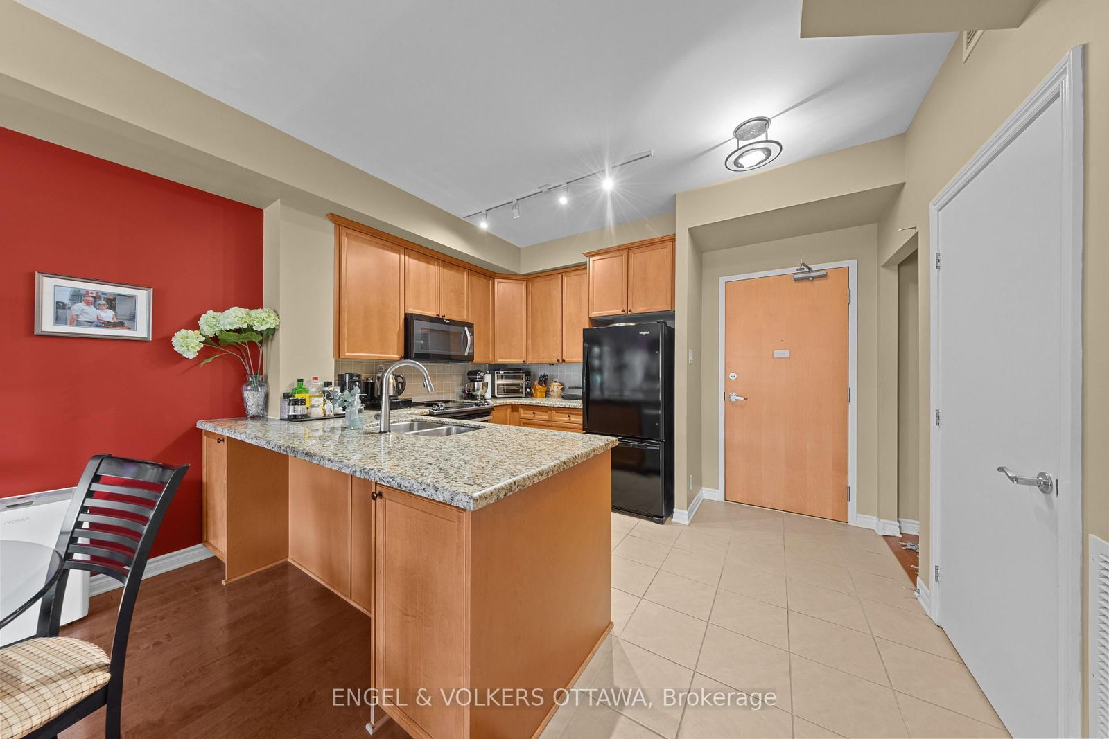 205 Bolton Street, Unit 304 - Photo 9