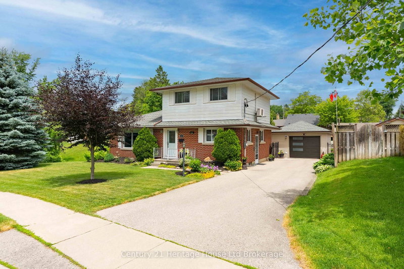 462 Rivercrest Drive
