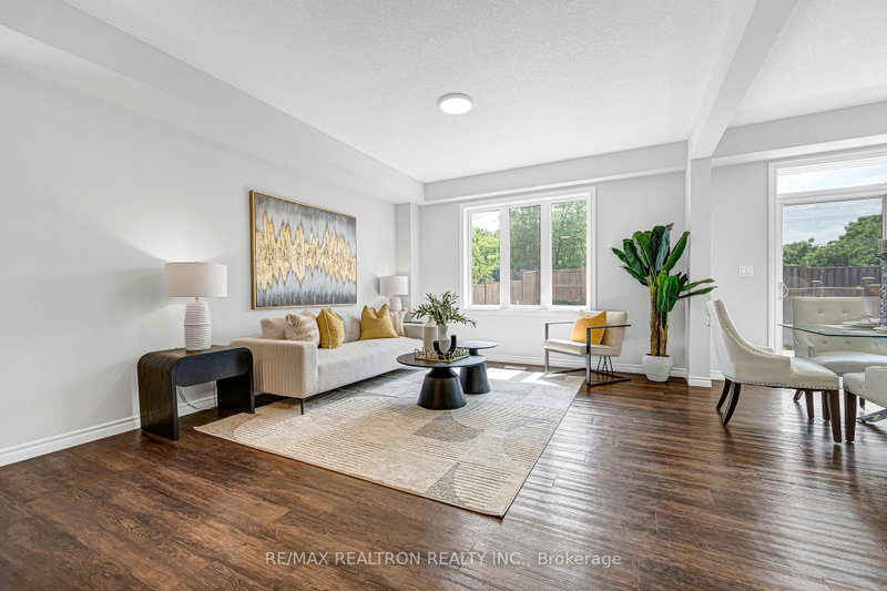 439 Avens Street