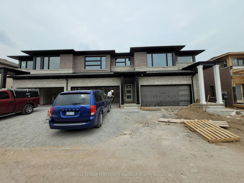 Unit 8 — 4552 Portage Road, Niagara Falls