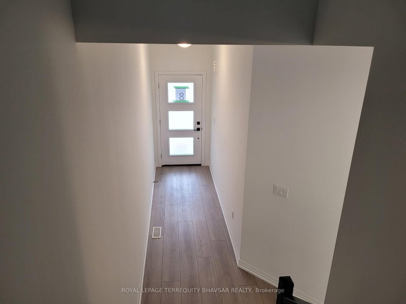 8 - 4552 Portage Road