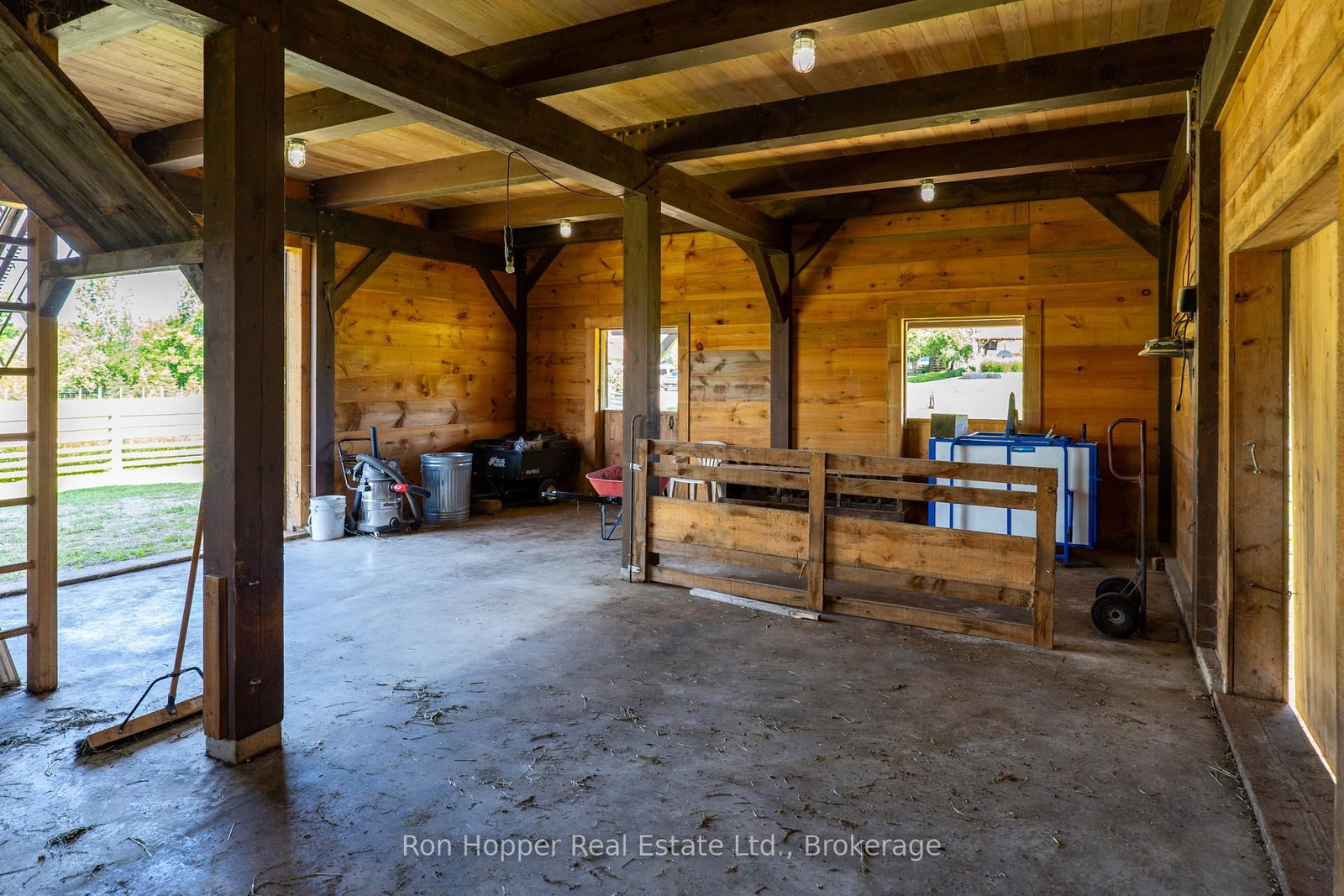 Listing Image 43