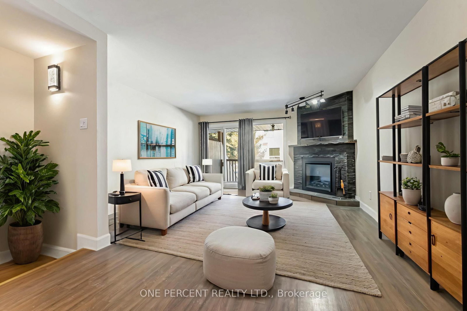 6643 Bilberry Drive • #A • Ottawa, ON photo 2