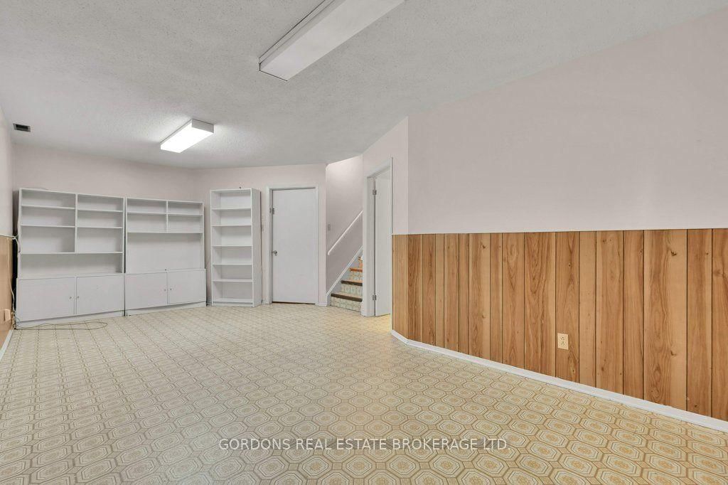 25 Eastpark Drive • Ottawa, ON photo 44