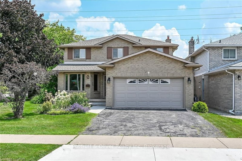 3 Ridgemount Drive