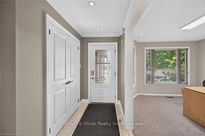 3 Ridgemount Dr photo 4