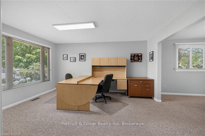 3 Ridgemount Dr photo 5