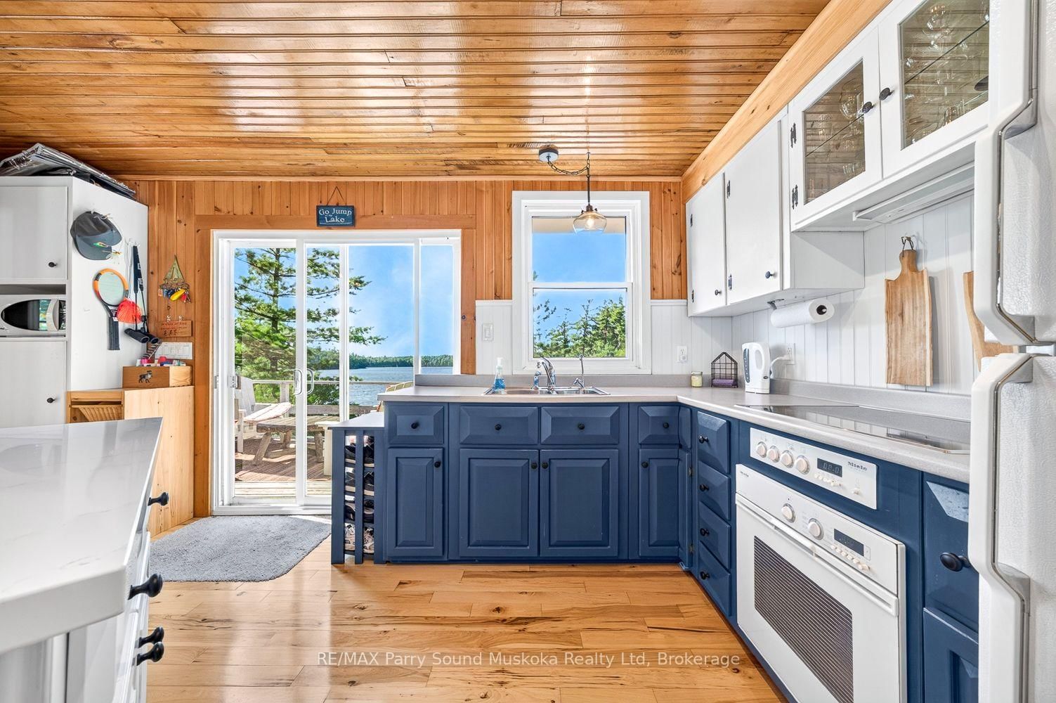 0 ISLAND DB71 • The Archipelago, ON photo 17