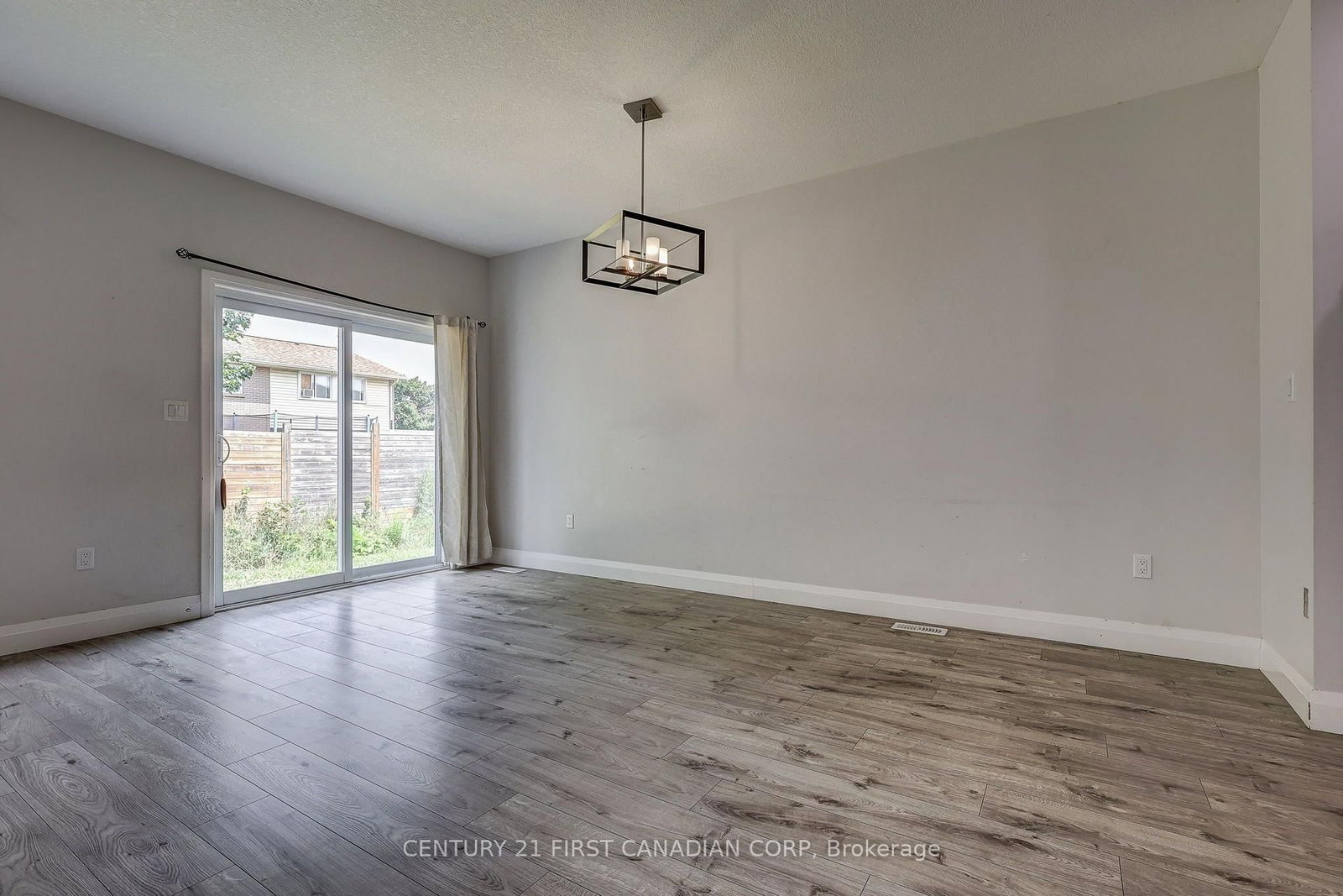127 Marconi Court • London East, ON photo 34