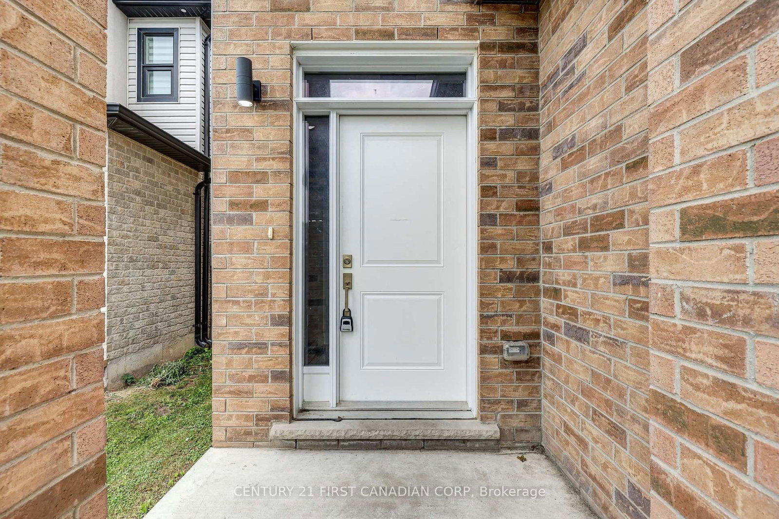 127 Marconi Court • London East, ON photo 8