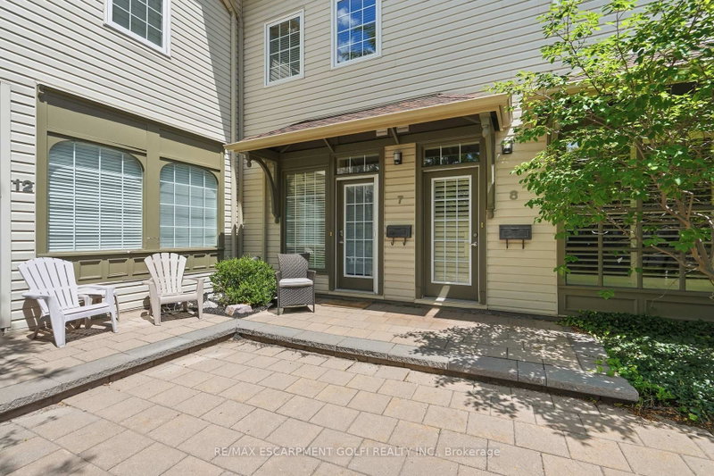 7 - 49 Ontario Street