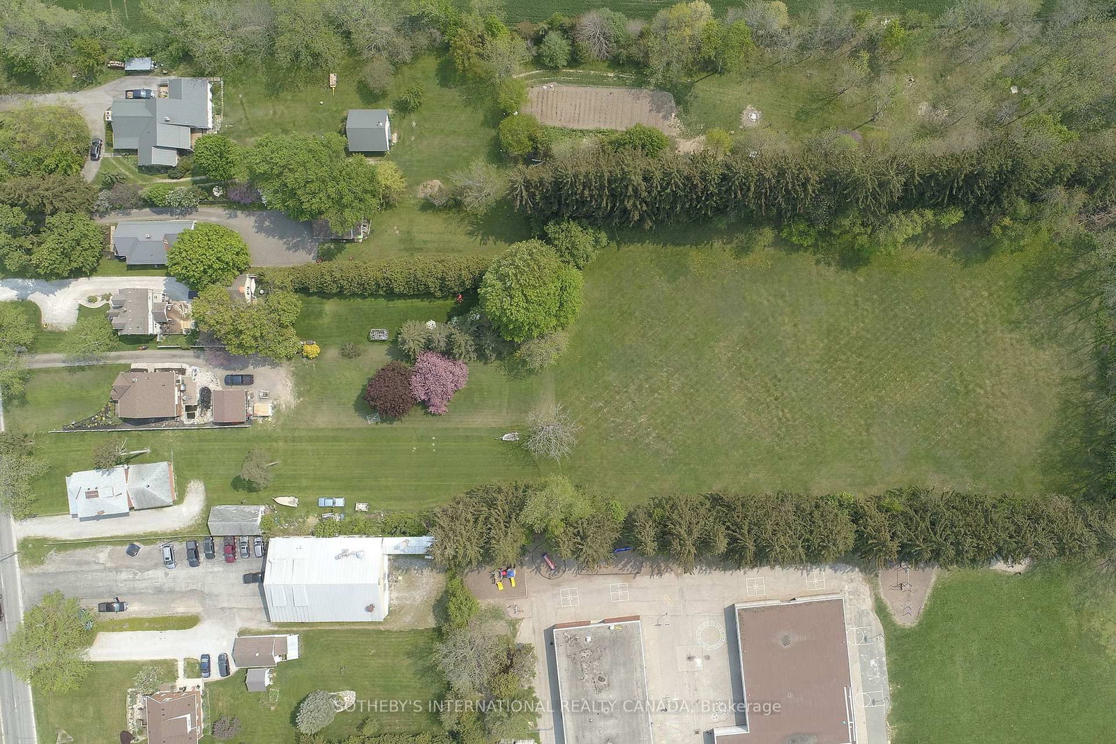 Detached House for sale at 498 Norfolk Street, Norfolk, Ontario, N3Y 2X5 - Simcoe - MLS: X13610216