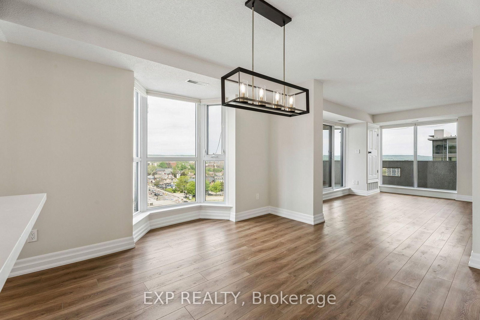67 S Caroline Street • #1304 • Hamilton, ON photo 19