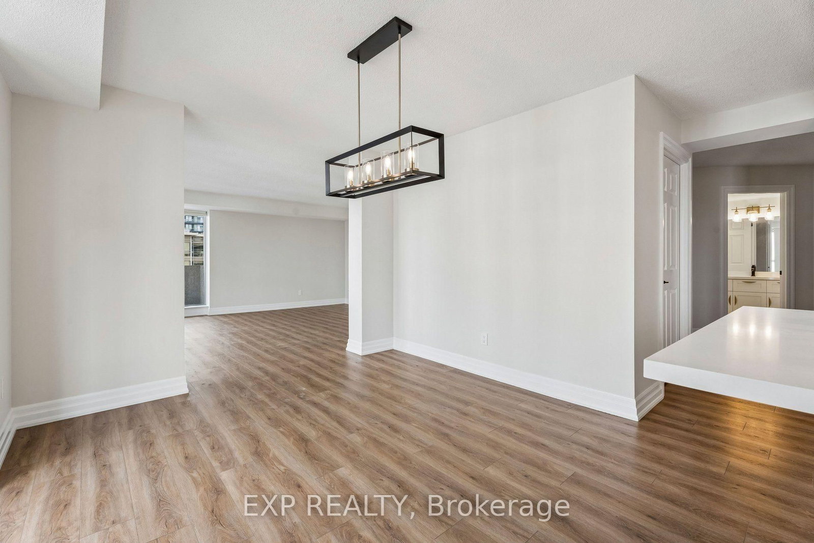67 S Caroline Street • #1304 • Hamilton, ON photo 20