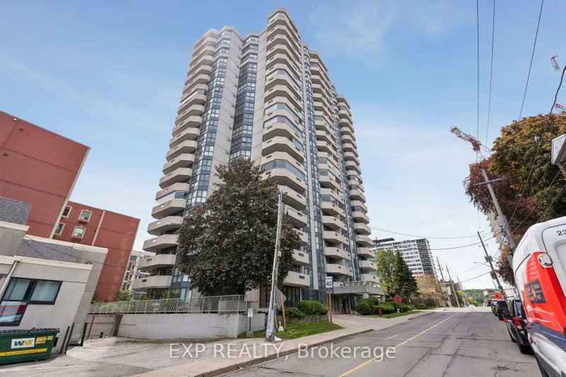 1304 - 67 Caroline Street S