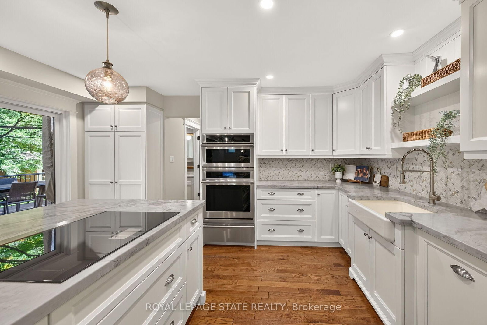 Detached House sold at 341 Lima Court, Hamilton, Ontario, L9G 3M8 - Meadowlands - MLS: X13610280