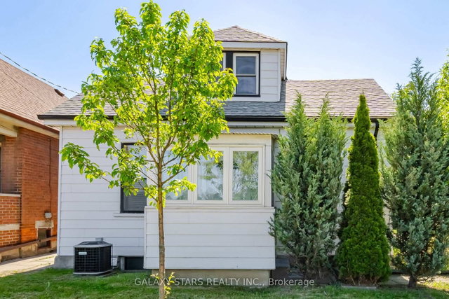 61 Paradise Road S