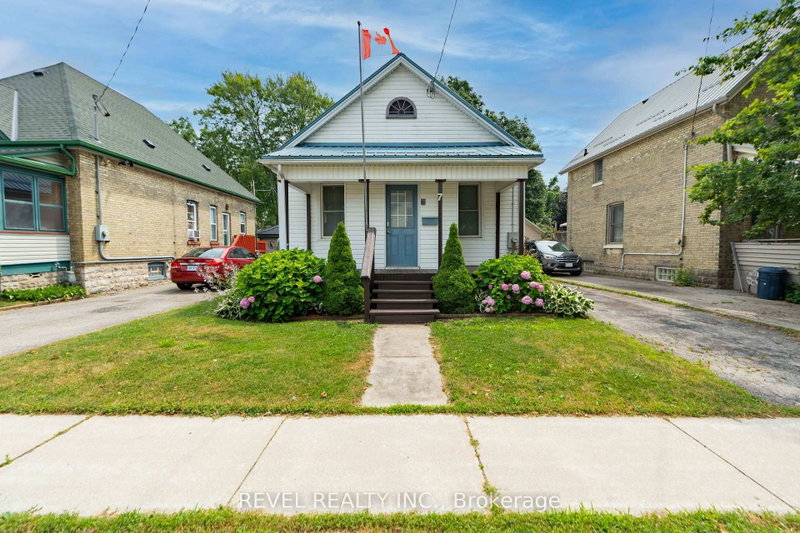 7 Maple Street