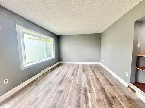 Main - 5904 Carman Street, Niagara Falls 4